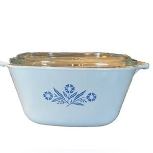 Corning Ware Blue Cornflower 1 3/4 Qt With Lid- GREAT CONDITION